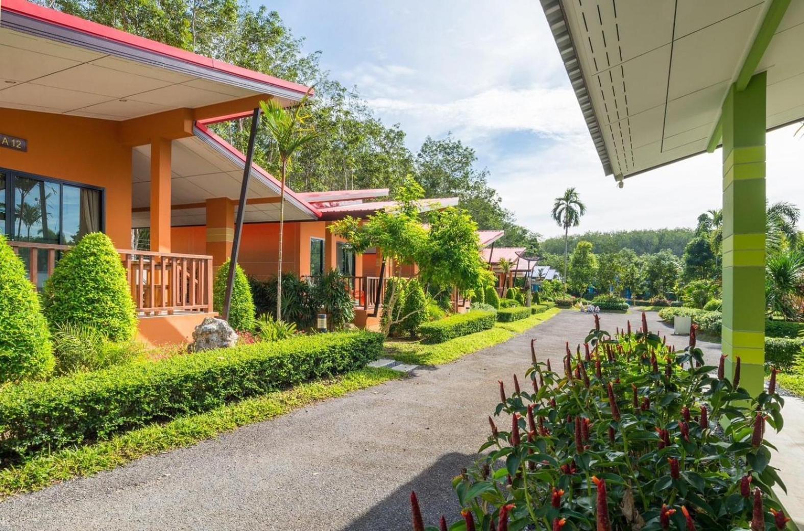 Infinite Resort And Cafe Krabi town Екстериор снимка