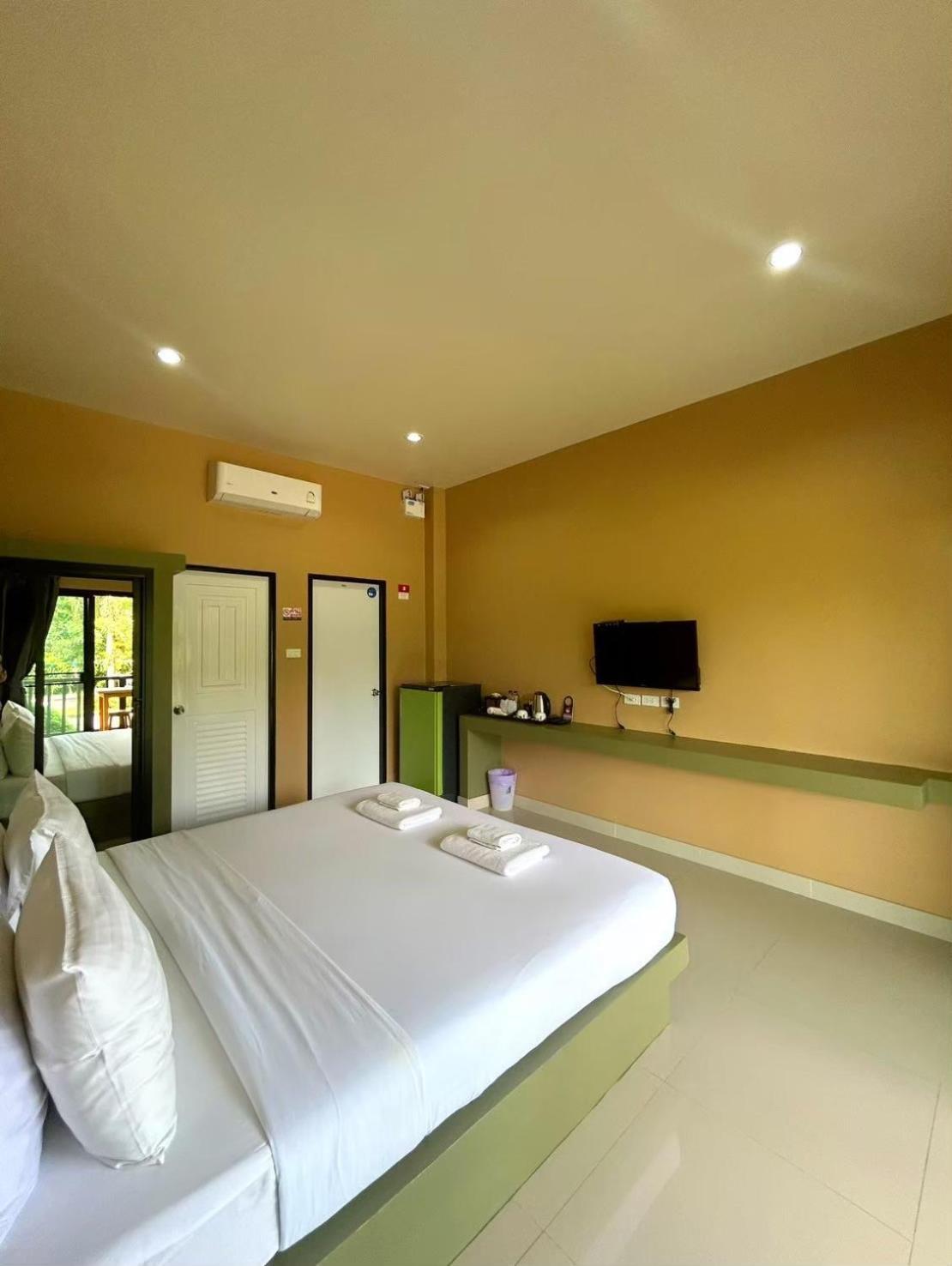 Infinite Resort And Cafe Krabi town Екстериор снимка