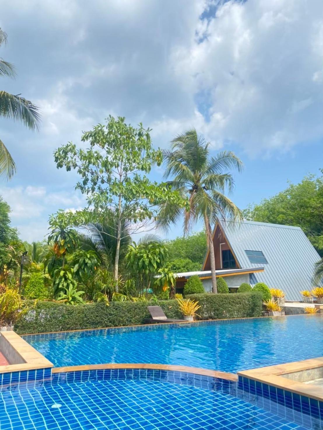 Infinite Resort And Cafe Krabi town Екстериор снимка
